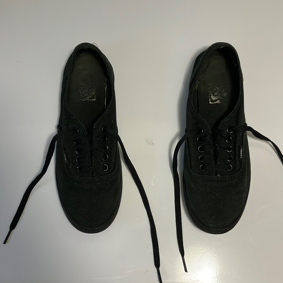 Vans Authentic Lo Pro shoes - Picture 1 of 4